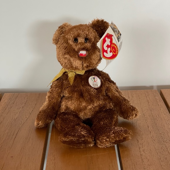TY Beanie Baby 'Poland' Fifa 2002 World Cup CHAMPION Bear - Picture 1 of 10